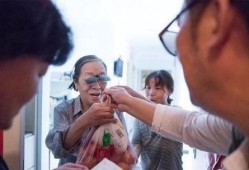港媒爆料80岁老人视频,揭秘传奇人生片段”