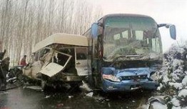 山东新闻爆料高速,多车连环相撞，现场情况紧急！