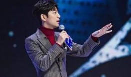 爆料何炅唱歌视频大全