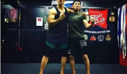 古奇练歌视频爆料,揭秘明星幕后努力瞬间