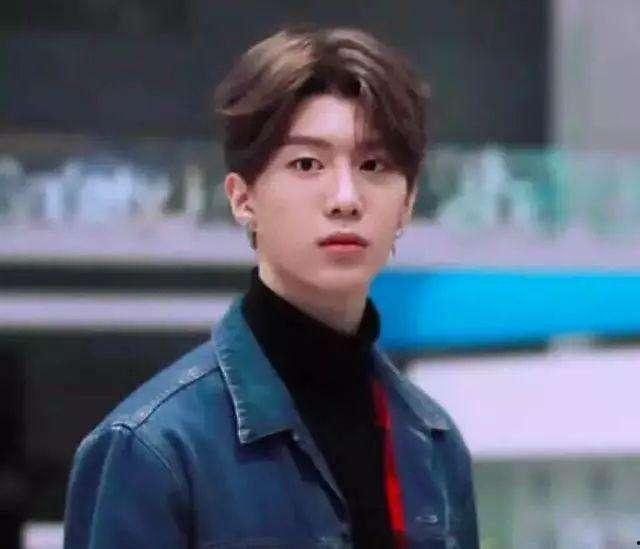 娱乐圈吃瓜元素表范丞丞,娱乐圈吃瓜达人，揭秘明星背后的故事