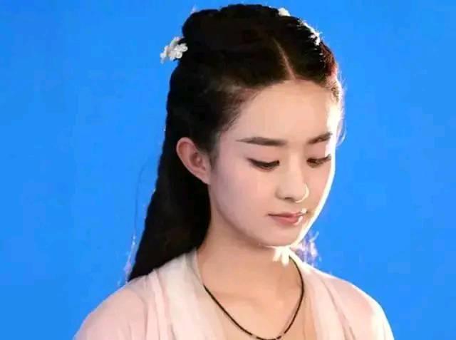 娱乐吃瓜赵丽颖,娱乐圈的瓜田，她如何成为吃瓜群众的焦点？